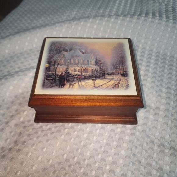 THOMAS KINCAID EUC WOODEN HOLIDAY GATHERING MUSIC JEWELRY BOX